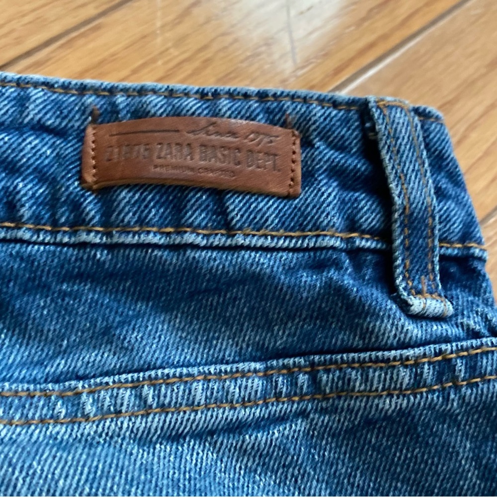 Euc Zara Basic Denim Red Button Distressed Jeans - image 5